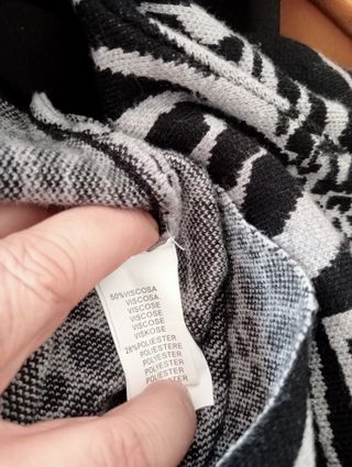 jersey animal print gris y negro