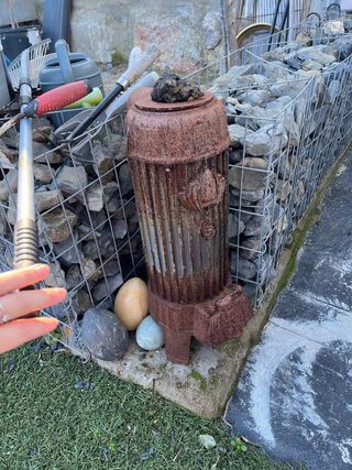 Estufa antigua de metal