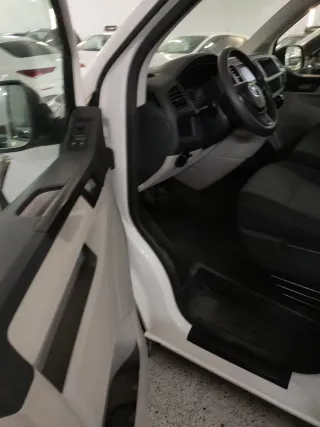 Volkswagen Transporter T6 2016
