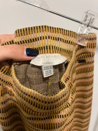 Calças Justas Tecido Grosso Listradas