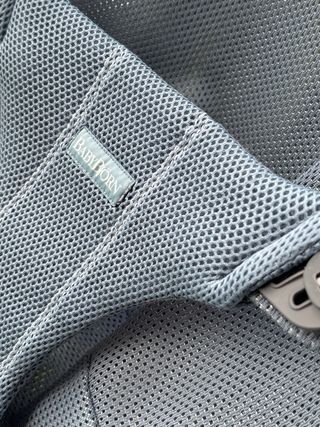 Hamaca Babybjorn Bliss gris