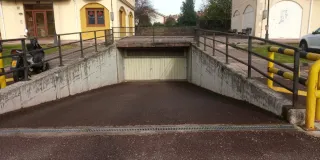 Plaza de garaje cerrada