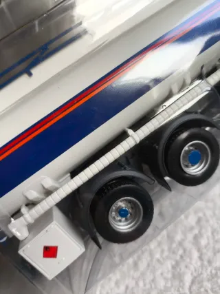 CAMIÓN "CAMPSA" PEGASO 1:43 PRECINTADO + FASCÍCULO