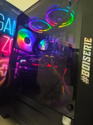 PC Gaming MSI con RGB
