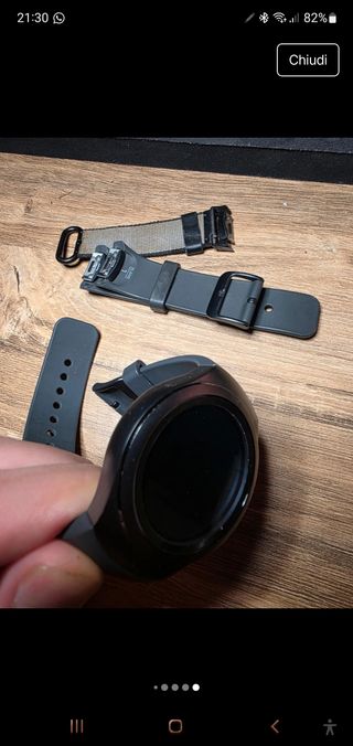 Smartwatch Nero e Grigio