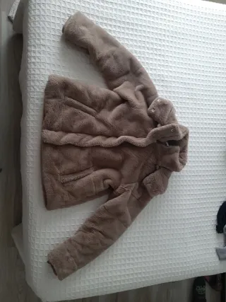 Chaquetón corto beige/marrón