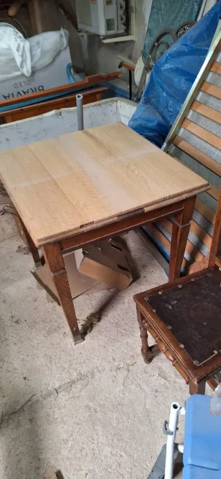 Mesa y 4 Sillas Antiguas Madera