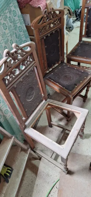 Mesa y 4 Sillas Antiguas Madera