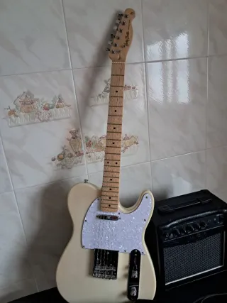 Guitarra Harley Benton TE-30 BE + Amplificador