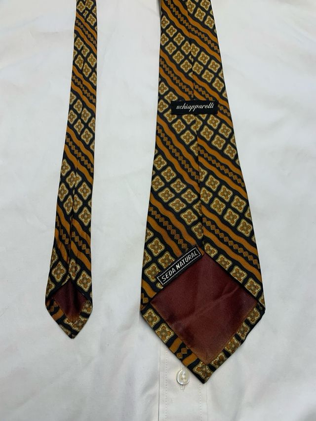 Corbata Schiapparelli con estampado geométrico