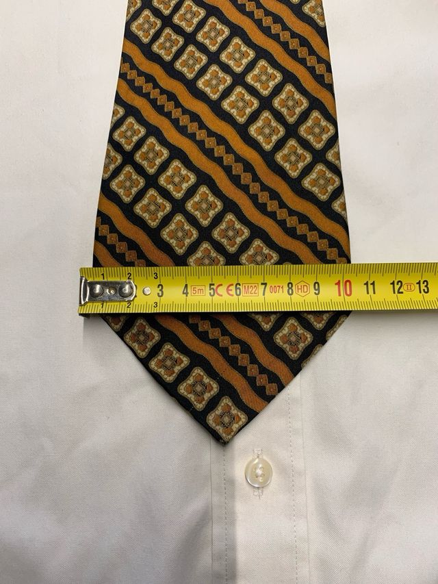 Corbata Schiapparelli con estampado geométrico