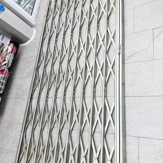 Puerta Metálica Extensible