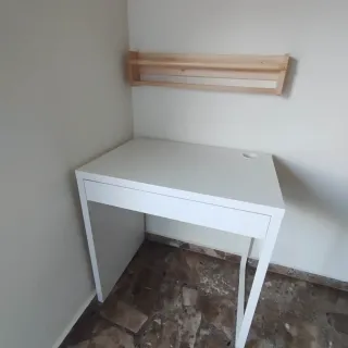 Estantería de madera