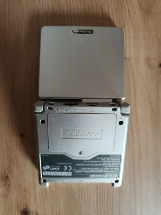 Nintendo Game Boy Advance SP Plata
