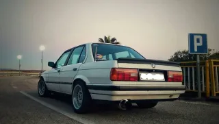 Línea de escape BMW E30