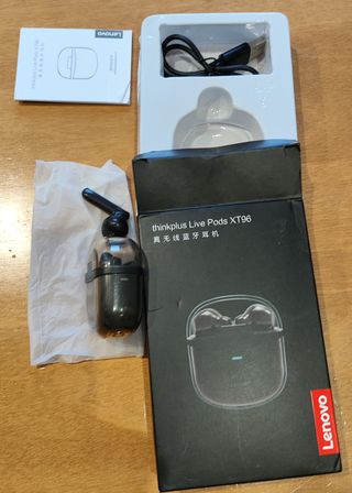 Auriculares Lenovo XT96