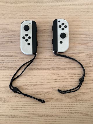 Nintendo Switch OLED con 4 juegos