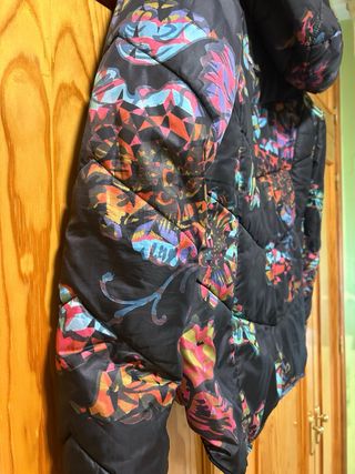 Abrigo Puffer Desigual Estampado Talla M