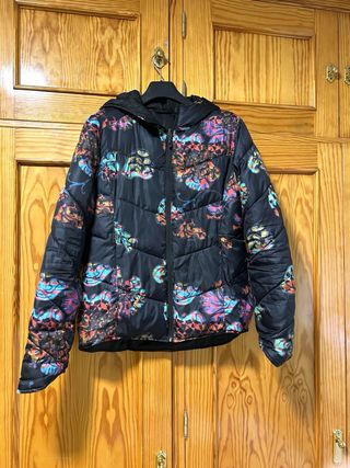 Abrigo Puffer Desigual Estampado Talla M