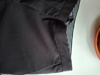 Pantalones ajustados negros Zara