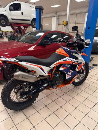 KTM 890 Adventure R