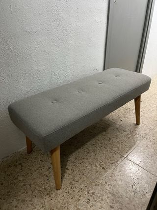 Banco tapizado gris