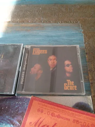 Lote 2 Vinilos y 4 CDs: Rush, Fugees, Peter Gabrie