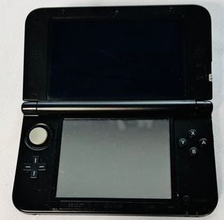 Nintendo 3DS XL Azul + Cargador