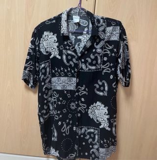 Blusa Estampada Bandana Negra Talla L unisex