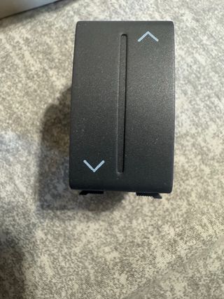 Pulsante ABB 1P Doppio NA 10A con Interbl.