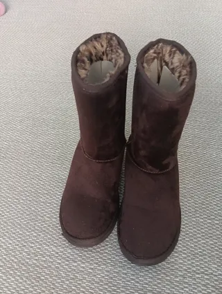 Botas de nieve marrones forradas