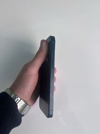 iPhone 13 128GB Azul – Batería NUEVA 100% y fundas