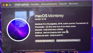 MacBook Pro 13', 2016 en color plata.