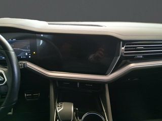 Volkswagen Touareg R-Line 3.0 TDI 170kW (231CV) Tip 4Motion