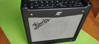 Amplificador Fender Mustang I