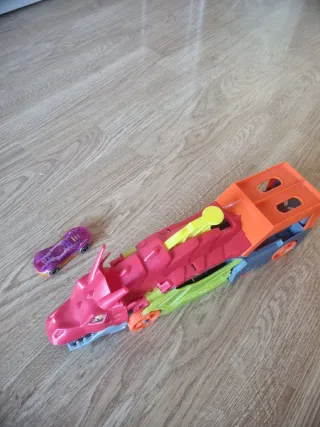 Hot Wheels City Dragón Lanzador