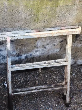 Caballetes de obra metálicos de 1,50  y de 1,00