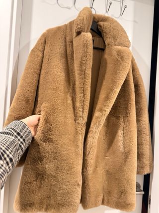 Abrigo pelo camel Zara Talla XS