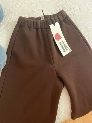 Calças largas Wendy Trendy castanhas