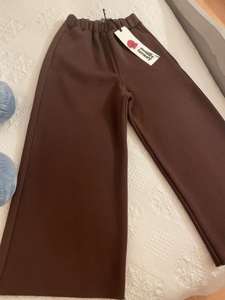 Calças largas Wendy Trendy castanhas
