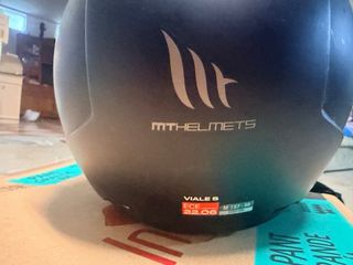 Casco de moto negro con visera TALLA M