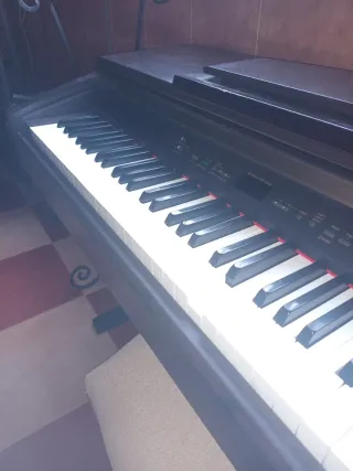 Piano Yamaha Clavinova CLP 130