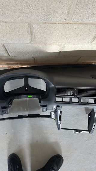 Salpicadero Golf MK4