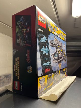 LEGO Marvel Avengers 76042 The SHIELD Helicarrier