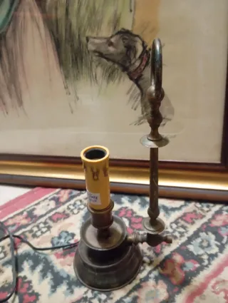 Lume in metallo e legno