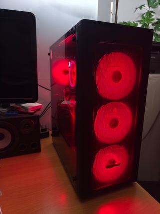 PC Gaming Ryzen 7 2700X RX 6700 XT 16GB RAM