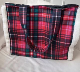 Borsa Victoria's Secret a quadri