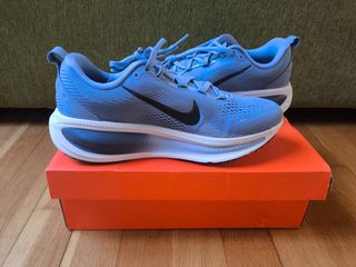Zapatillas Nike Vomero 18 | Talla 42