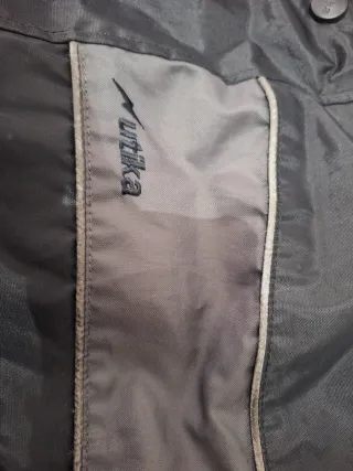 Cazadora de moto acolchada negra