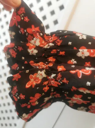 Vestido largo floral Zara.